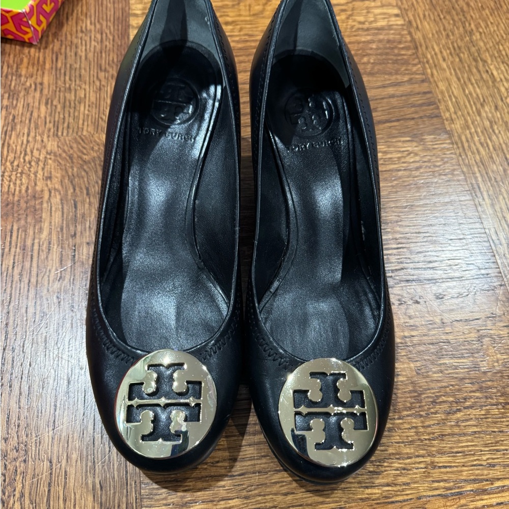 Tory Burch Black Leather Women's Shoes